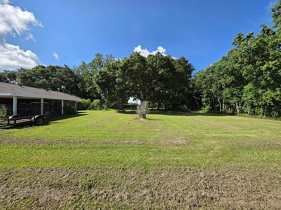 3rd image of 1746 Orchid Ln