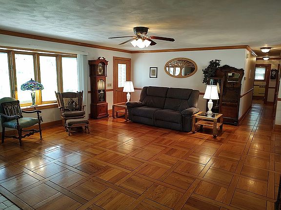 Custom red oak floor & trim.