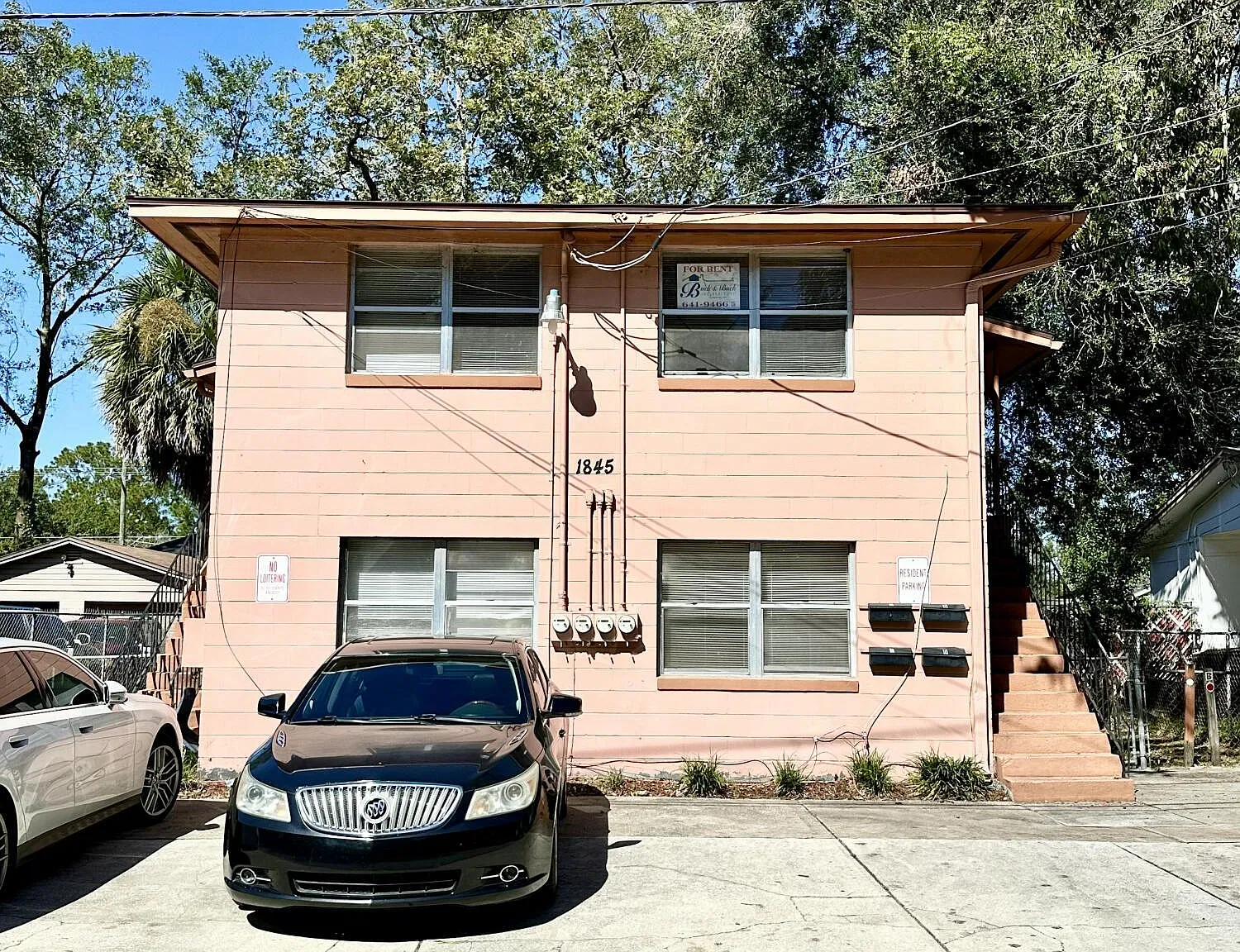 2 bed, 1.0 bath, 750 sqft, $815 — Photo 1