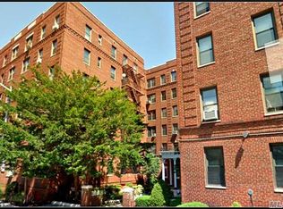 657 E 26th St #113, Brooklyn, NY 11210