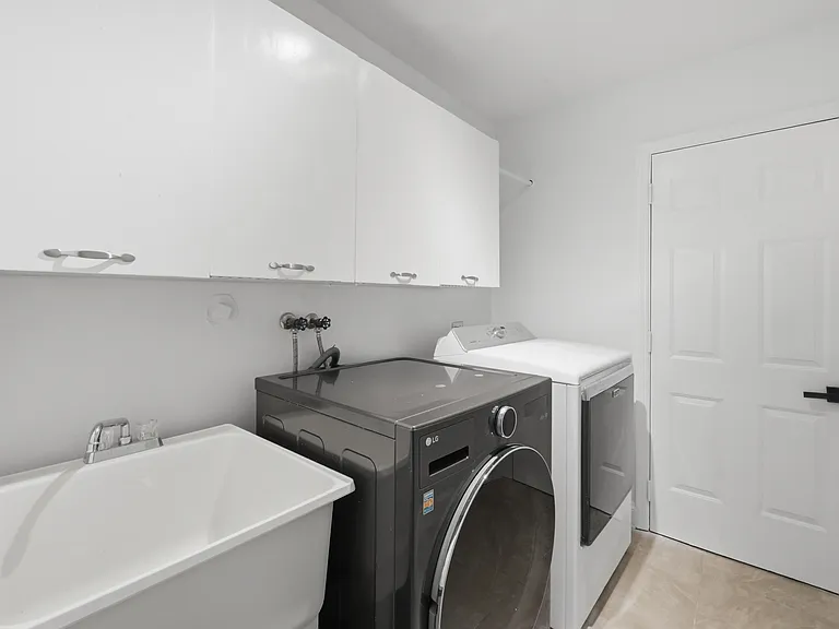 9033 NW 47th Ct — Photo 52