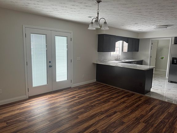 5th image of 3521 Cabin Creek Rd