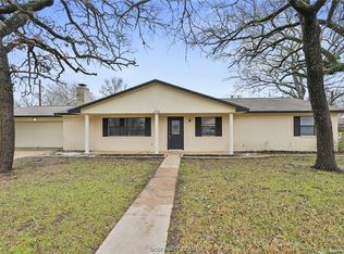 2700 Wilderness Dr N, College Station, TX 77845