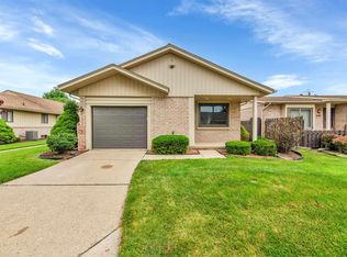 13851 Brockington Dr, Warren, MI