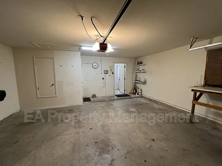 11606 Herman Roser Ave SE — Photo 26