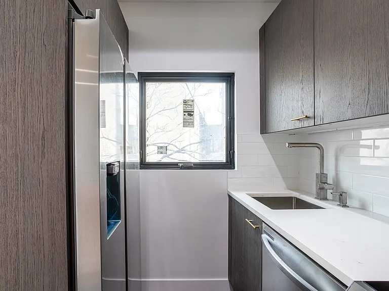 3017 Brighton 8 St #4A — Photo 4