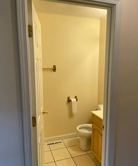 124 Brookview Dr — Photo 8