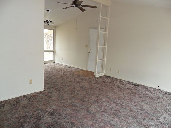 5th image of 1316 Kingston Dr