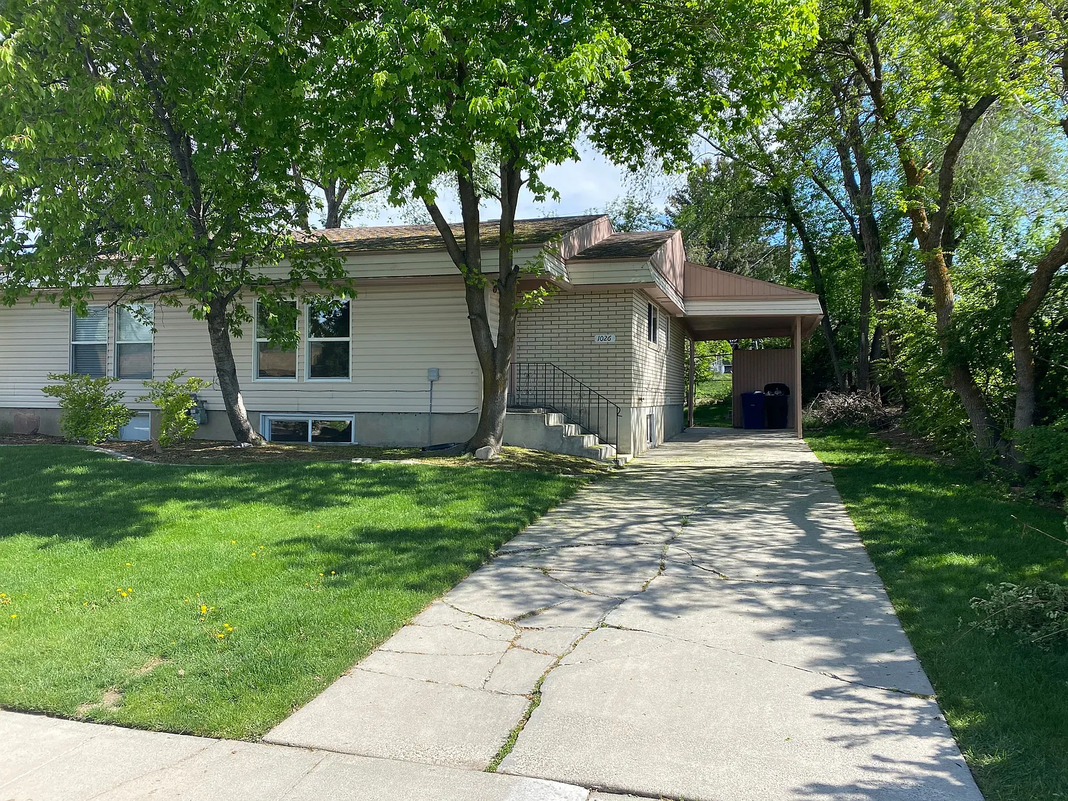 4 bed, 2.0 bath, 1770 sqft, $2,600 — Photo 1