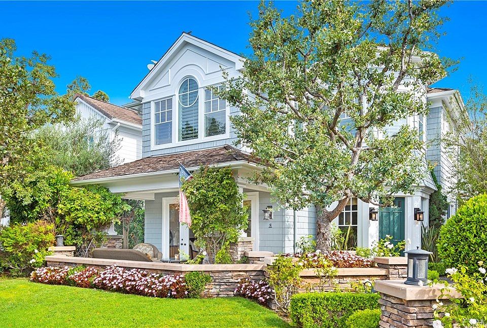 2nd image of 8 Sawgrass Dr