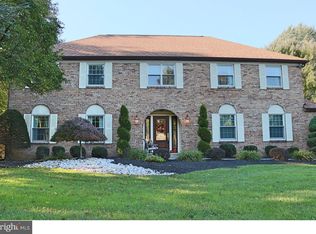 26 W Norton Dr, Churchville, PA 18966