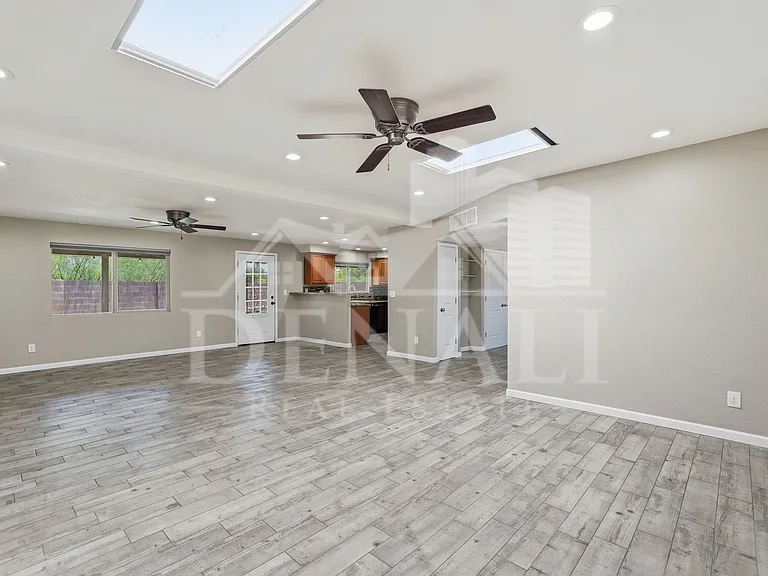 6491 N Lena Way — Photo 6