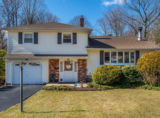 155 Kiwanis Dr, Wayne, NJ 07470
