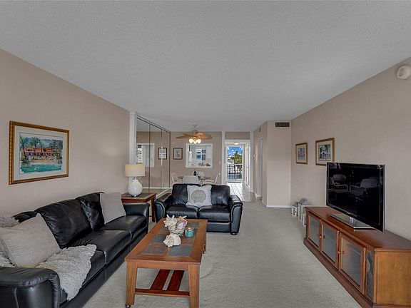 4th image of 2880 NE 33rd Court #205