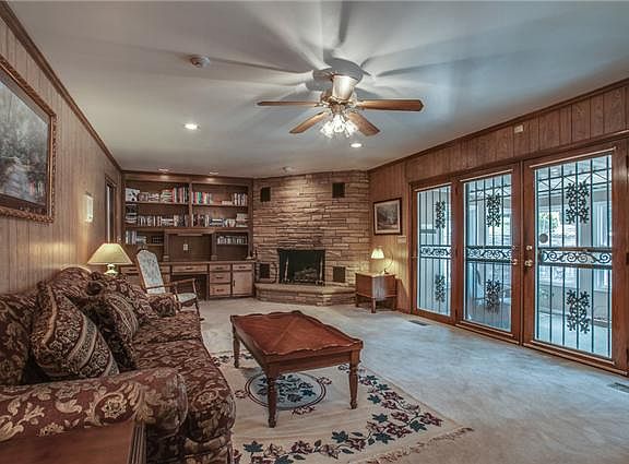 2nd image of 336 Ewing Dr