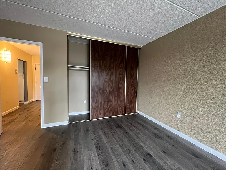 1550 Worcester St #114 — Photo 15