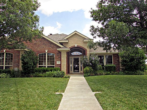 2nd image of 1317 Melinda Ln