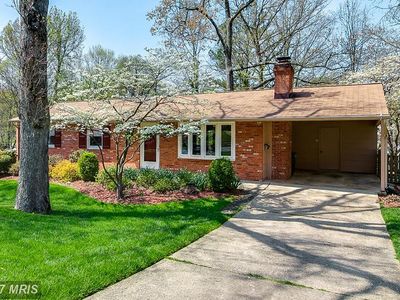 4212 Braeburn Dr, Fairfax, VA, 22032