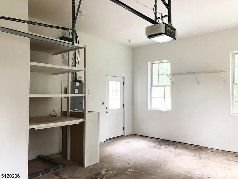 32 Woodland Dr — Photo 21