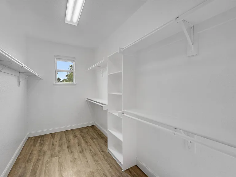 10416 Talus Dr — Photo 19