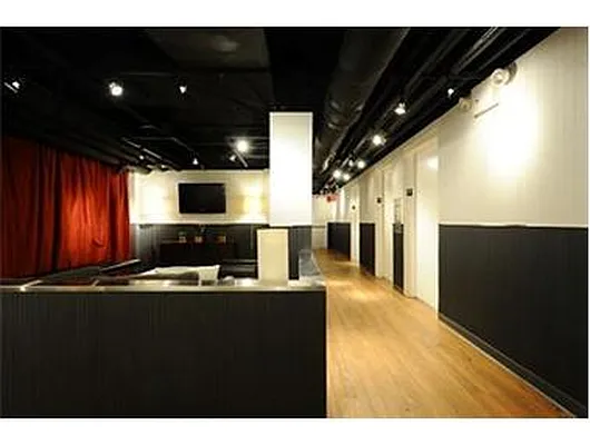 Rented by Douglas Elliman | media 17