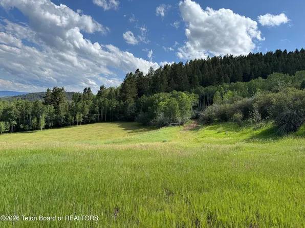 2035 Stump Creek Rd, Auburn, WY 83111