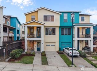 1067 SW 97th St, Seattle, WA 98106