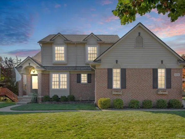 8159 Pickering Pl, Westland, MI 48185