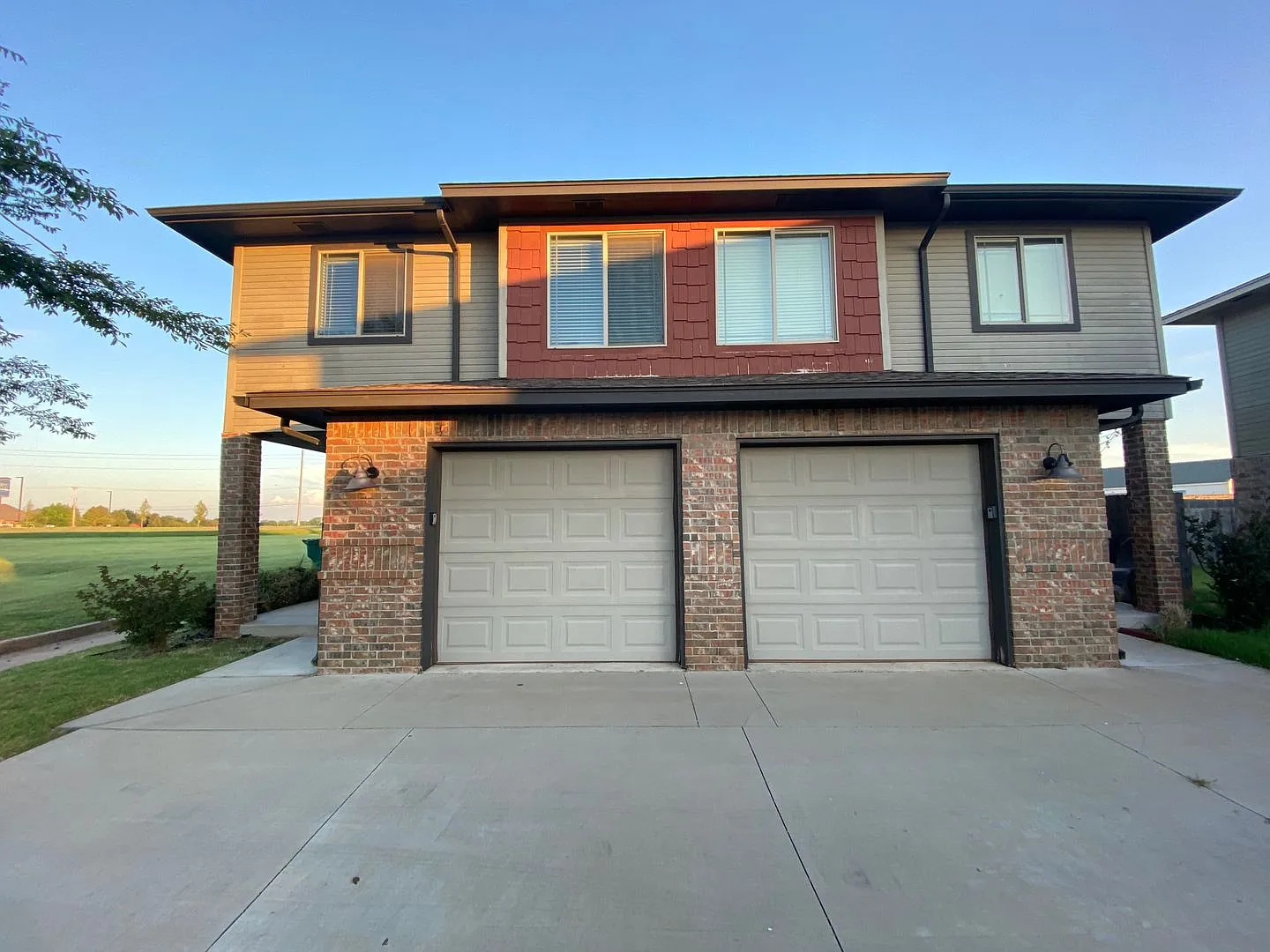 3 Bedroom 2.5 Bath In Deer Creek Schools * Contact Info Below * — Photo 2