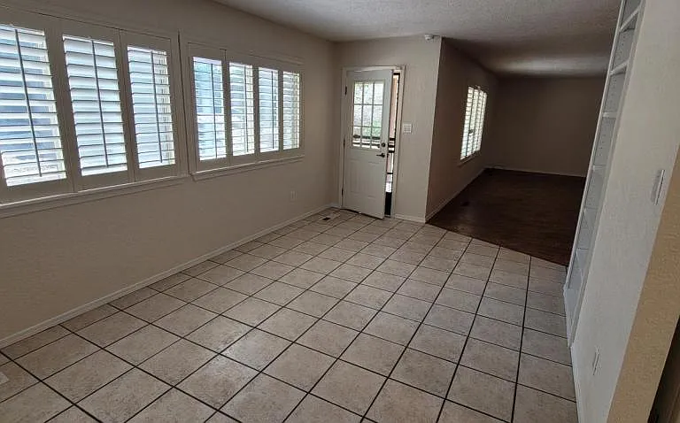 4108 Cibola Village Dr NE — Photo 4