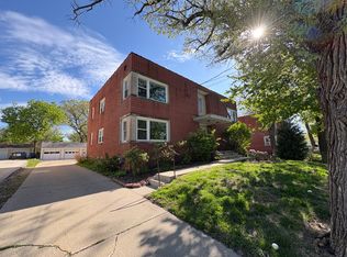 4220 Ingersoll Ave #202, Des Moines, IA 50312