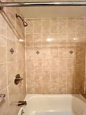 Rented by Glass Haus Realty | media 11