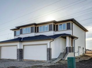 307 N Dawson Dock Way, Chestermere, AB T1X2X2