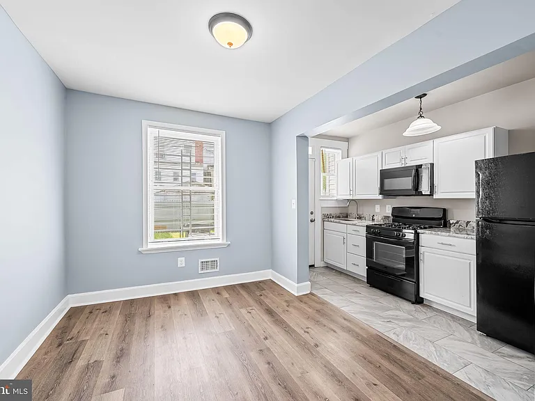 3339 Elmora Ave — Photo 8