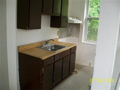 5th image of 3600 Vine St