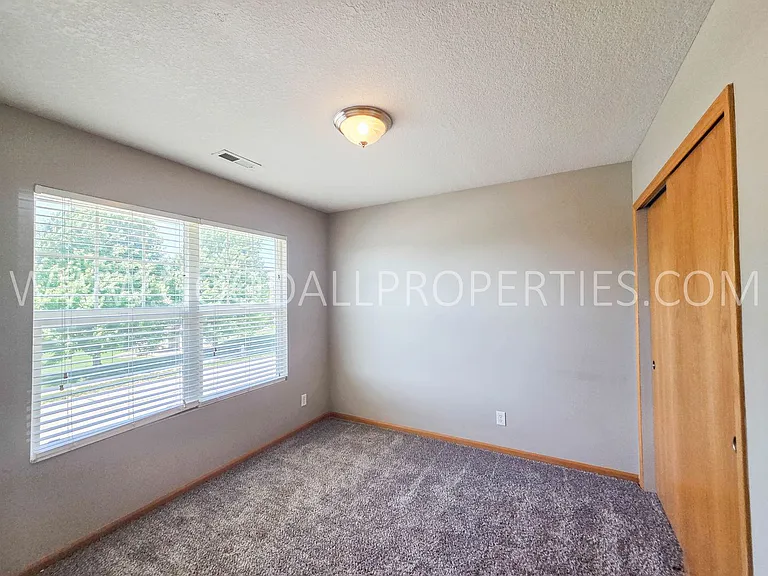 4015 154th St — Photo 13