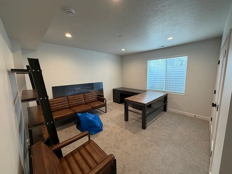 1014 W Netleaf St #B — Photo 16
