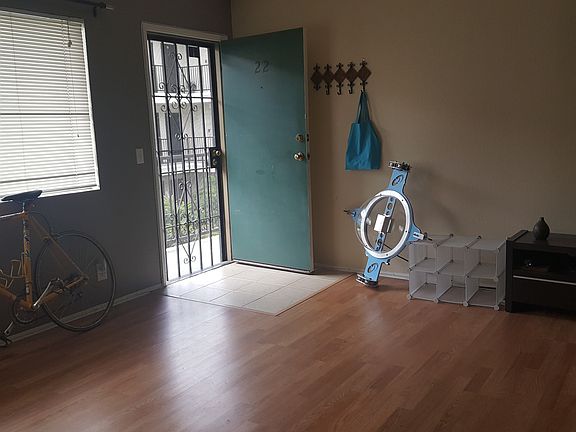 2nd image of 3535 Monroe Ave Unit 22