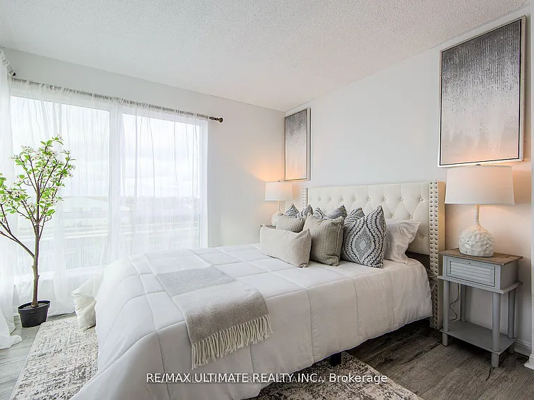11 Lee Centre Dr #703 — Photo 16