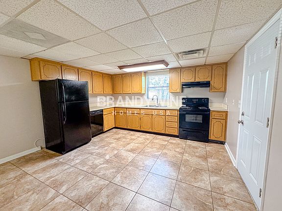 4th image of 455 Sago Ave