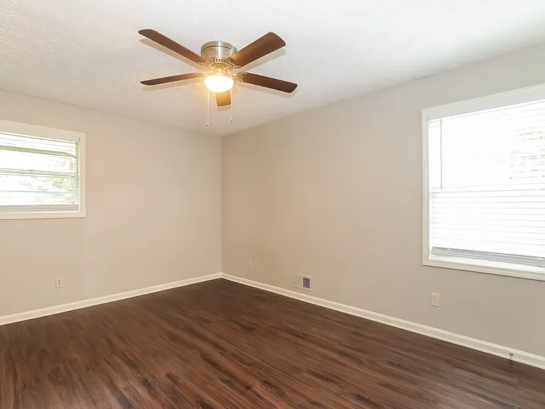4436 Colony East Dr — Photo 12