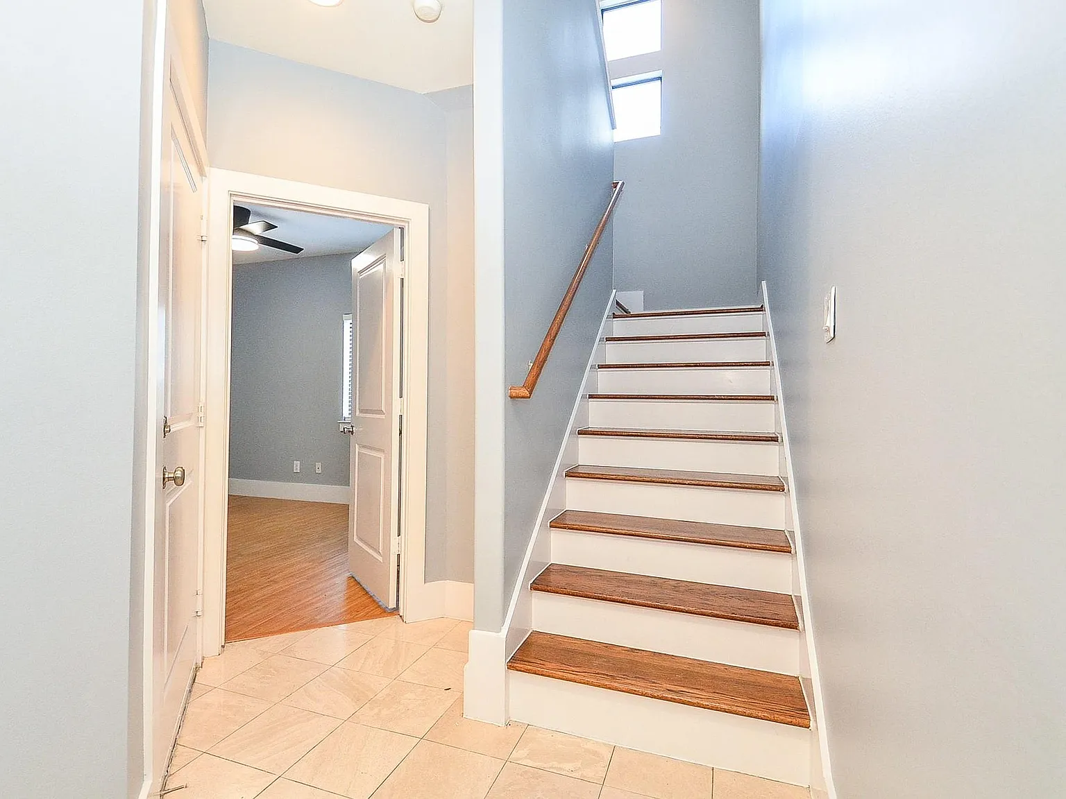 3 bed, 3.5 bath, 2197 sqft, $2,800 — Photo 3