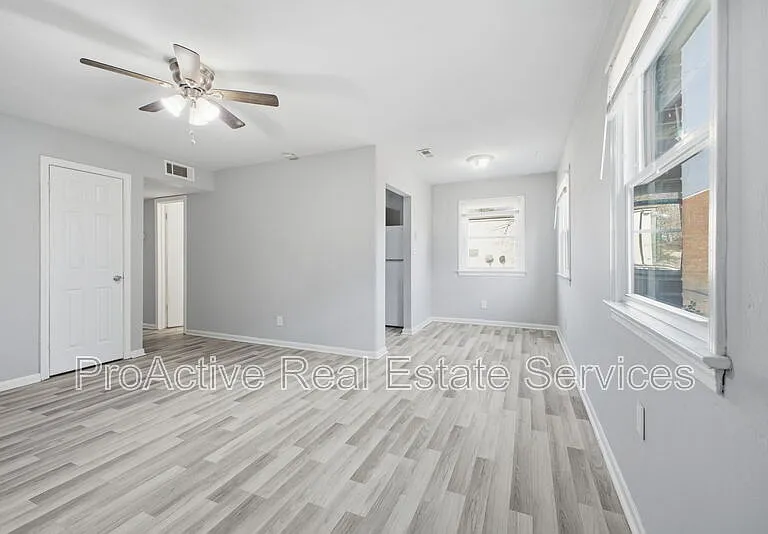 507 Ashlawn Dr #5 — Photo 1