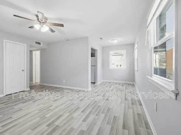 507 Ashlawn Dr APT 5, Norfolk, VA 23505