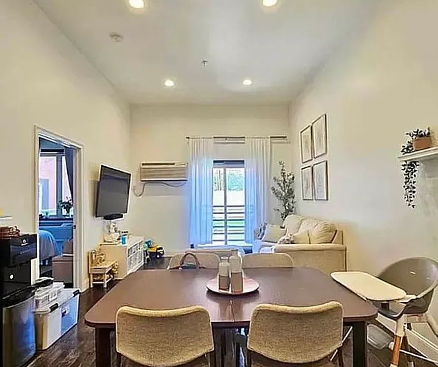 1st image of 2309 Astoria Blvd APT 1R