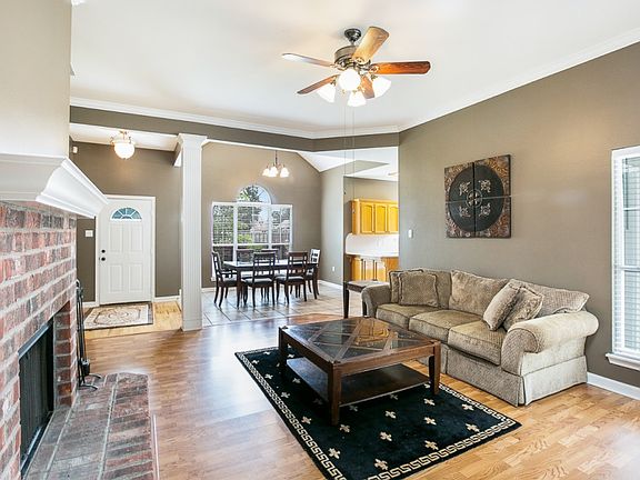 5th image of 14409 Whispering Oaks Dr