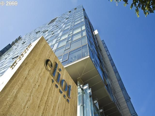 Prestigious - Eliot Tower