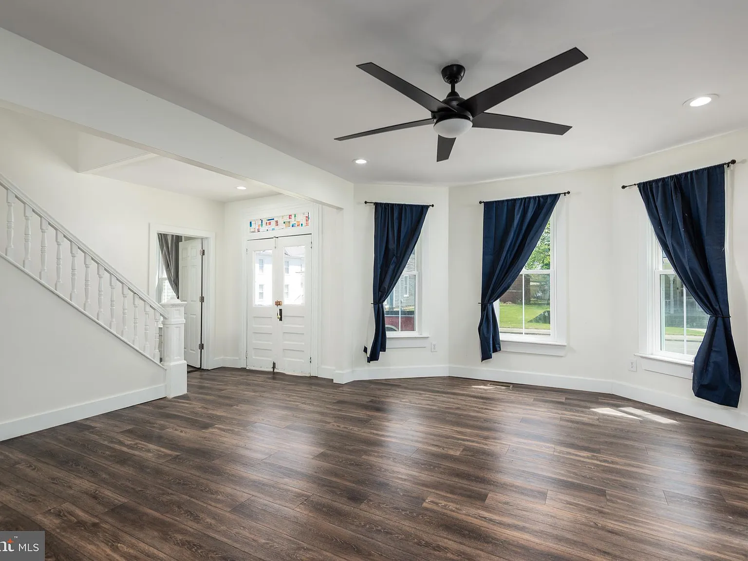 4 bed, 1836 sqft, $2,250 — Photo 2
