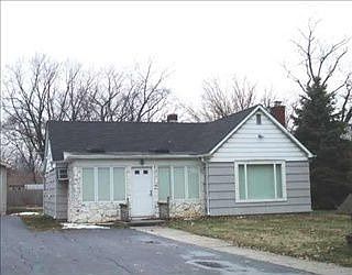 2nd image of 17946 Locust St