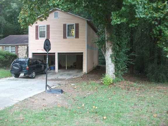 2nd image of 3631 Londonderry Ct